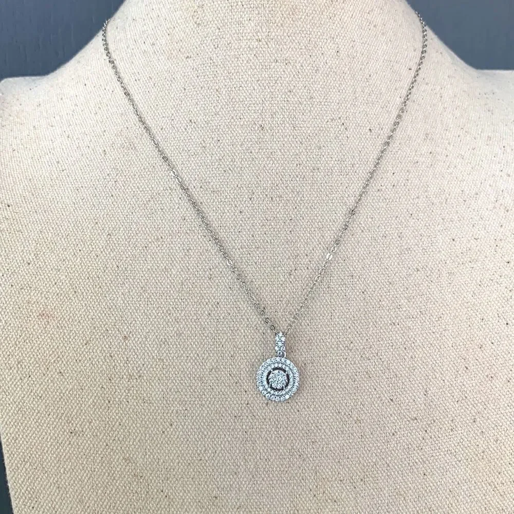 Men’s Crystal Medallion Pendant Necklace in Silver Silver